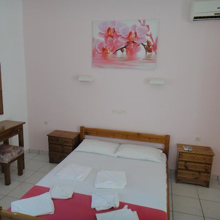 Bungalows Camping Kouyoni 게라크니 외부 사진
