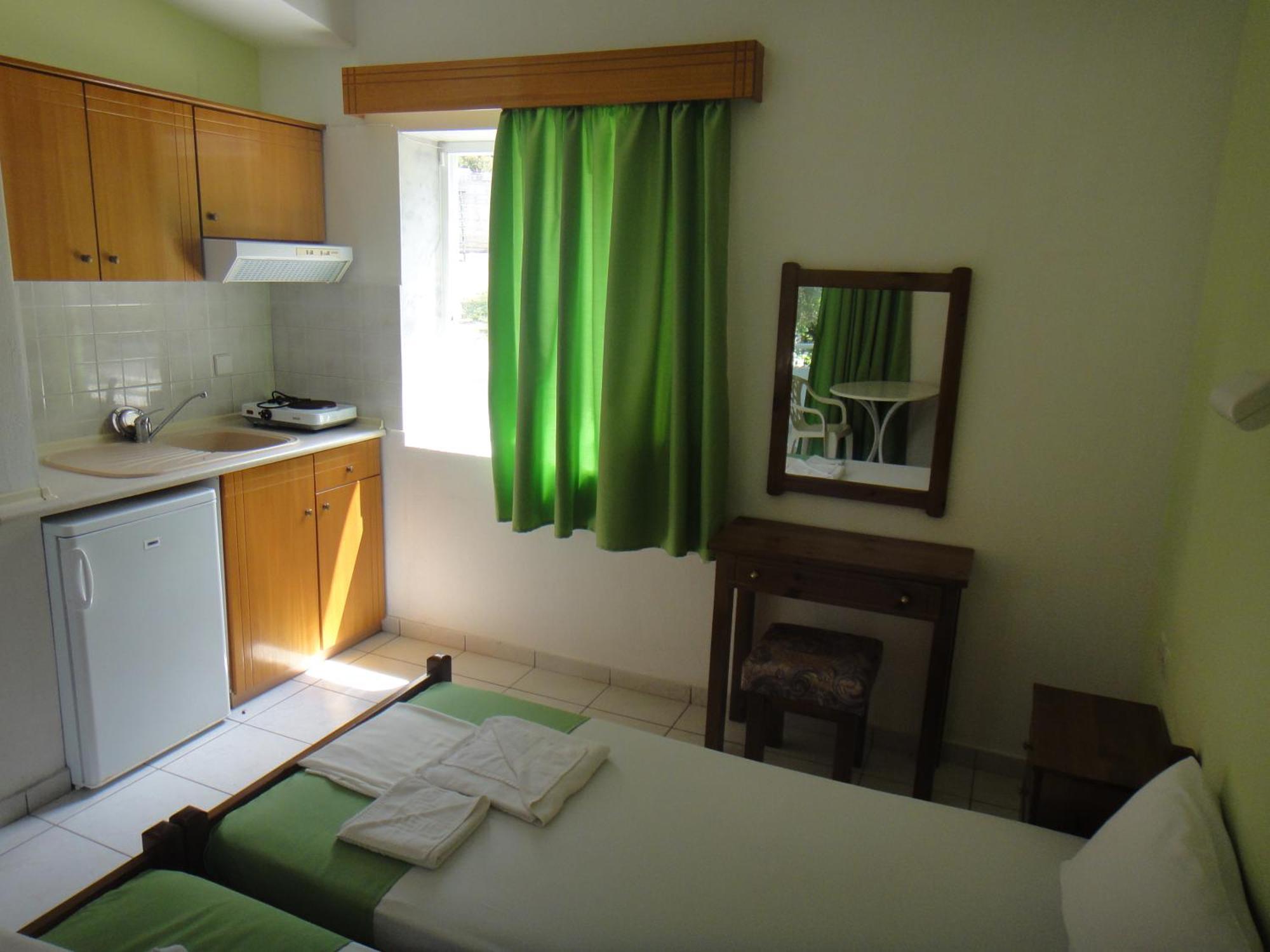 Bungalows Camping Kouyoni 게라크니 외부 사진
