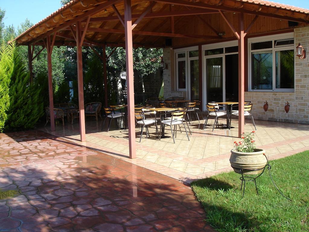 Bungalows Camping Kouyoni 게라크니 외부 사진